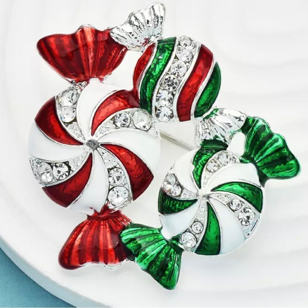 ‎RED AND GREEN ENAMEL CHRISTMAS CANDY BROOCH